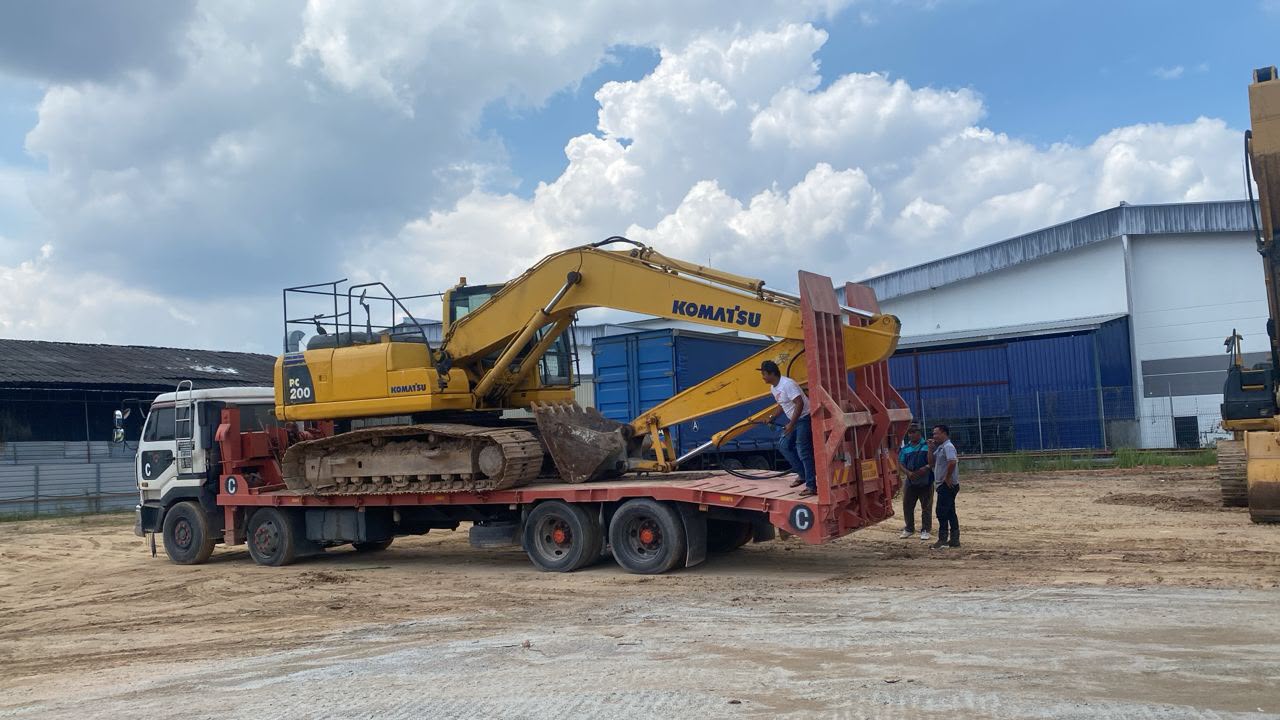 Excavator and machinery hire
